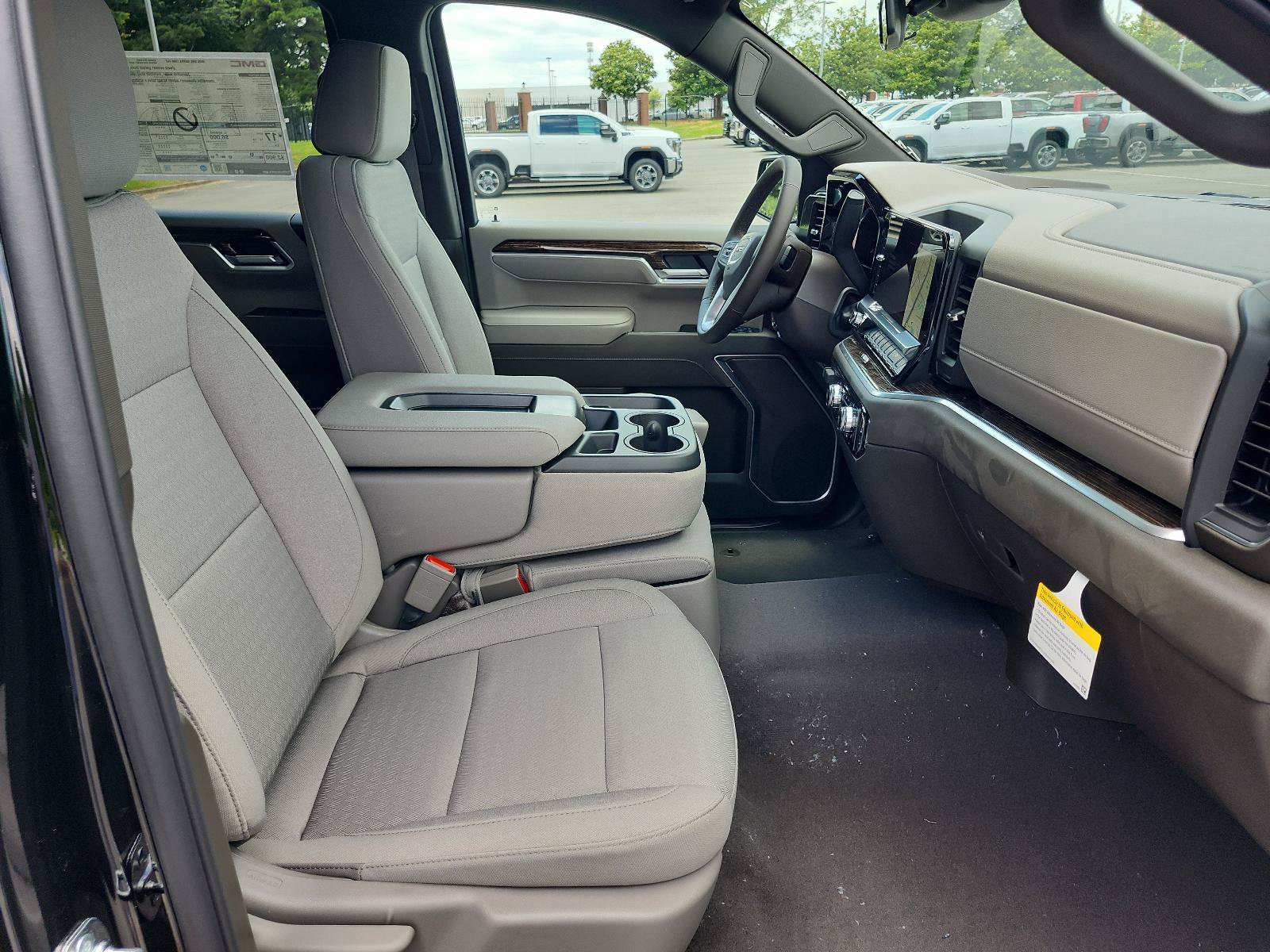 New 2026 GMC Sierra 1500 SLE AWD/4WD image 8