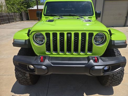 Used 2021 Jeep Gladiator Rubicon AWD/4WD image 2