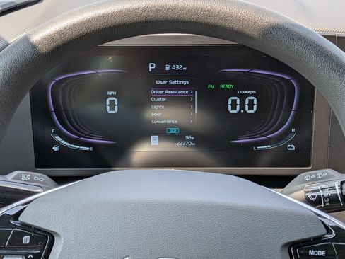 Used 2025 Kia Niro LX FWD image 20