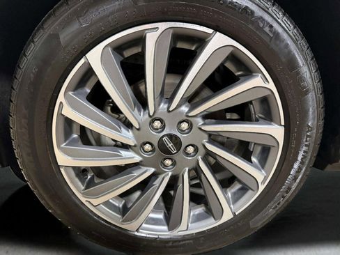 Certified 2023 Lincoln Corsair Reserve image 27