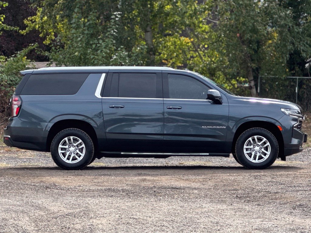 Used 2021 Chevrolet Suburban LT AWD/4WD image 8