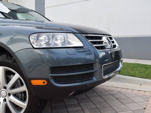 Used 2004 Volkswagen Touareg V10 TDI AWD/4WD image 17