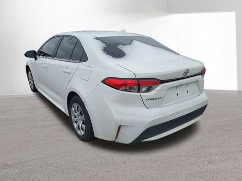 Used 2021 Toyota Corolla LE image 13
