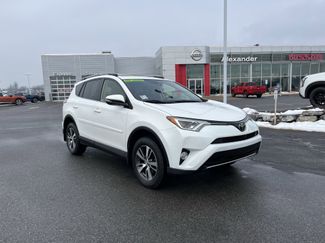 Used 2018 Toyota RAV4 XLE video 1