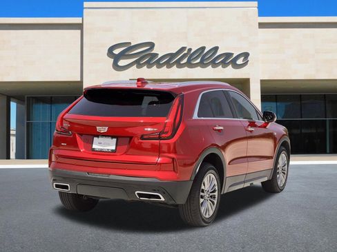 Used 2024 Cadillac XT4 Premium Luxury AWD/4WD image 3