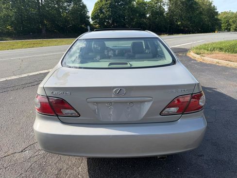 Used 2002 Lexus ES 330 FWD image 6