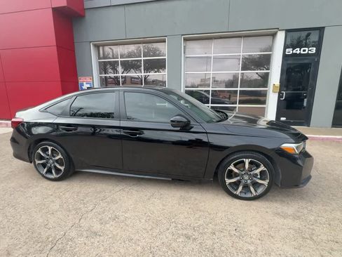 Certified 2025 Honda Civic Sport Touring image 9