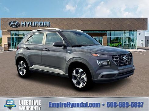 New 2026 Hyundai Venue SEL FWD image 10