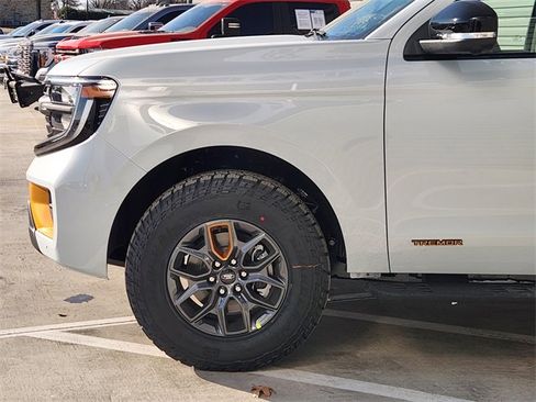 New 2026 Ford Expedition Tremor image 5