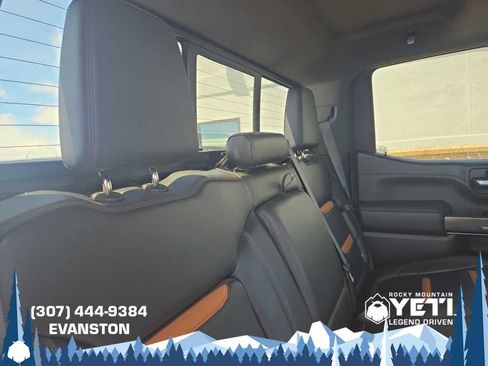 Used 2022 GMC Sierra 1500 AT4 w/ AT4 Premium Package AWD/4WD image 14