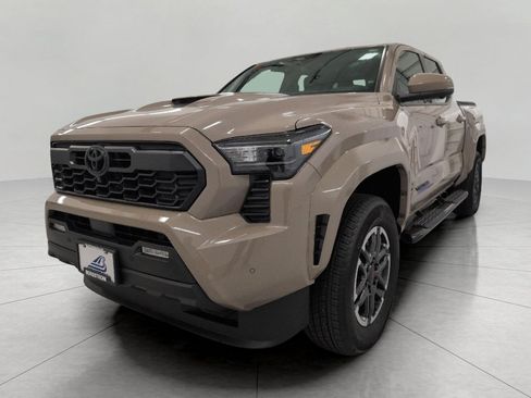 Used 2026 Toyota Tacoma TRD Sport w/ TRD Sport Premium Package AWD/4WD image 12