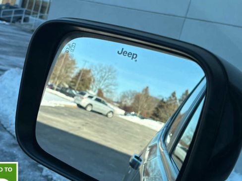 Used 2022 Jeep Renegade Limited w/ Sun, Sound & Wheels Group image 26