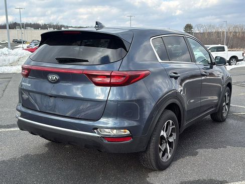 Used 2022 Kia Sportage LX image 6