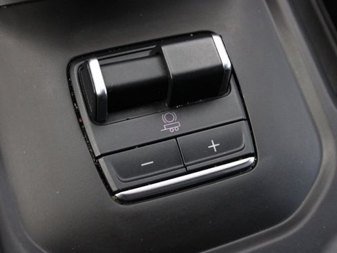 Used 2024 GMC Sierra 1500 AT4 w/ AT4 Preferred Package image 51