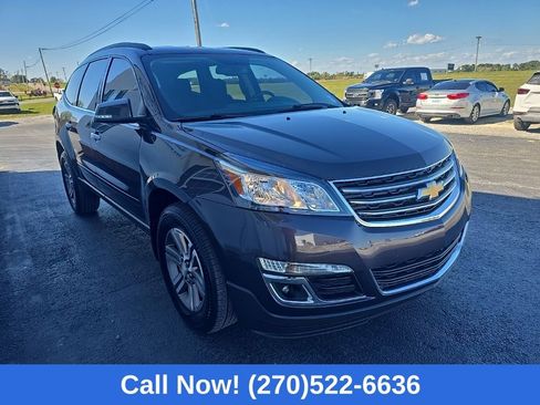 Used 2017 Chevrolet Traverse LT image 9