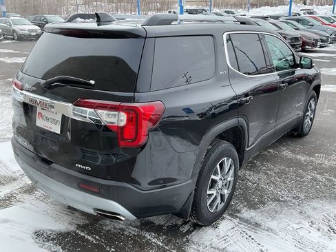 Used 2023 GMC Acadia SLT w/ Preferred Package image 5