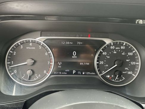 Used 2025 Nissan Pathfinder SV AWD/4WD image 43