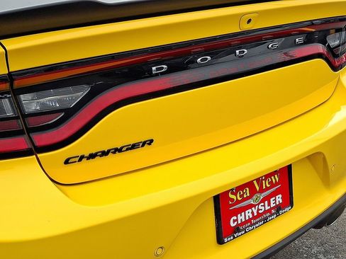 Used 2018 Dodge Charger R/T image 31