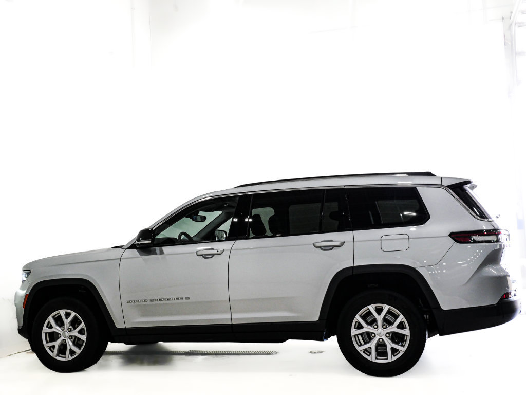 Used 2022 Jeep Grand Cherokee L Limited AWD/4WD image 6
