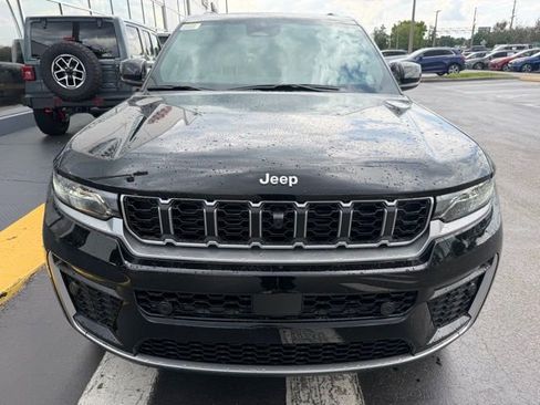 New 2026 Jeep Grand Cherokee Limited image 2