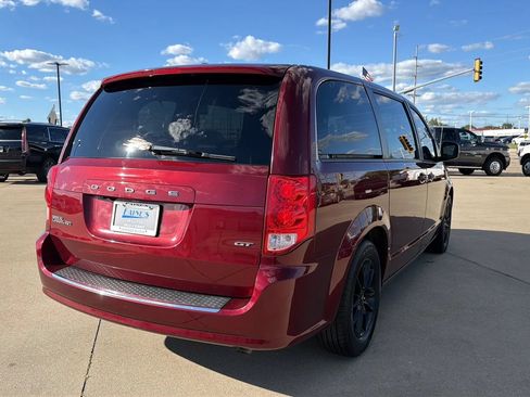 Used 2020 Dodge Grand Caravan GT FWD image 19