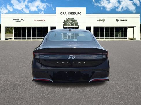Used 2025 Hyundai Sonata SEL FWD image 9