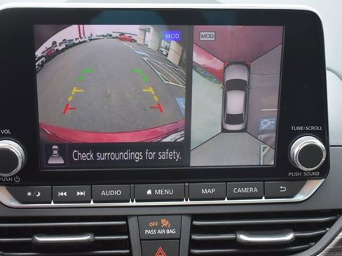 Used 2020 Nissan Altima 2.5 Platinum FWD image 26