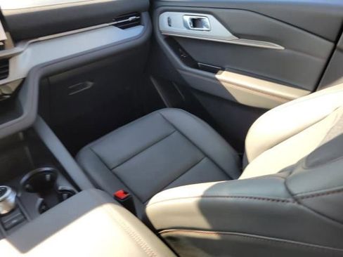 New 2026 Ford Explorer Active w/ Active Comfort Package image 20