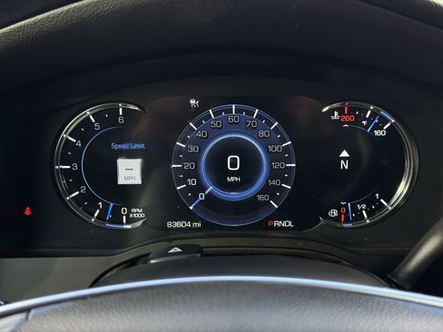 Used 2017 Cadillac Escalade Premium Luxury image 19