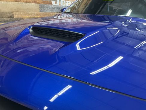 Used 2022 Dodge Challenger R/T w/ Blacktop Package image 9