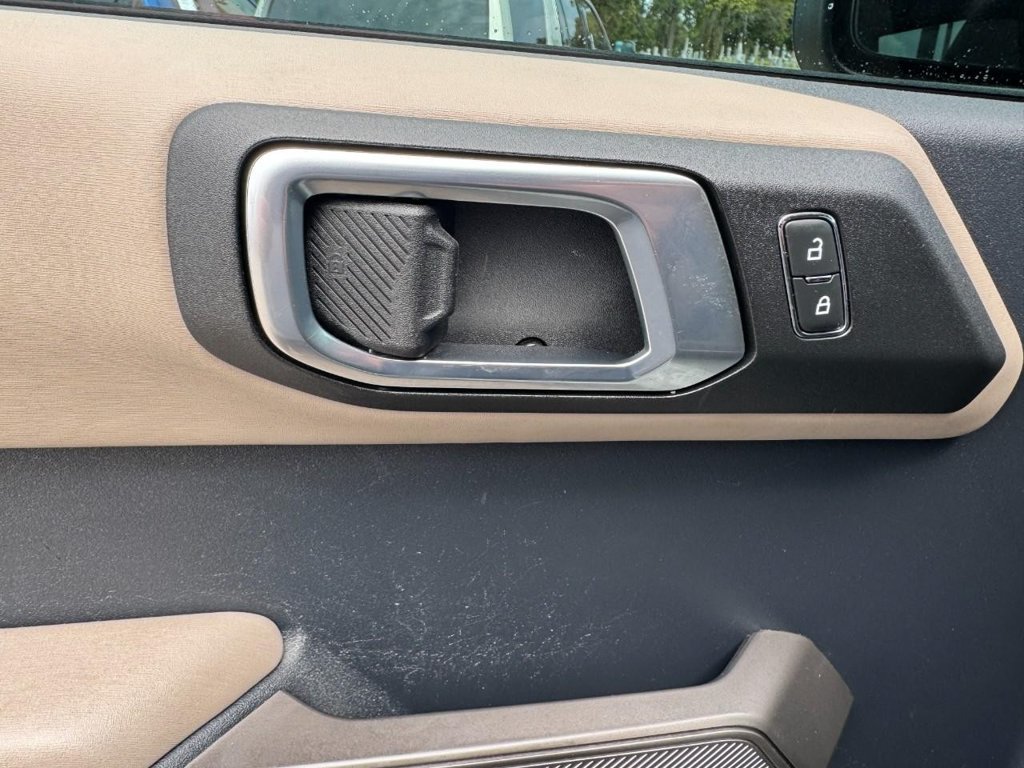 Used 2021 Ford Bronco Wildtrak AWD/4WD image 14