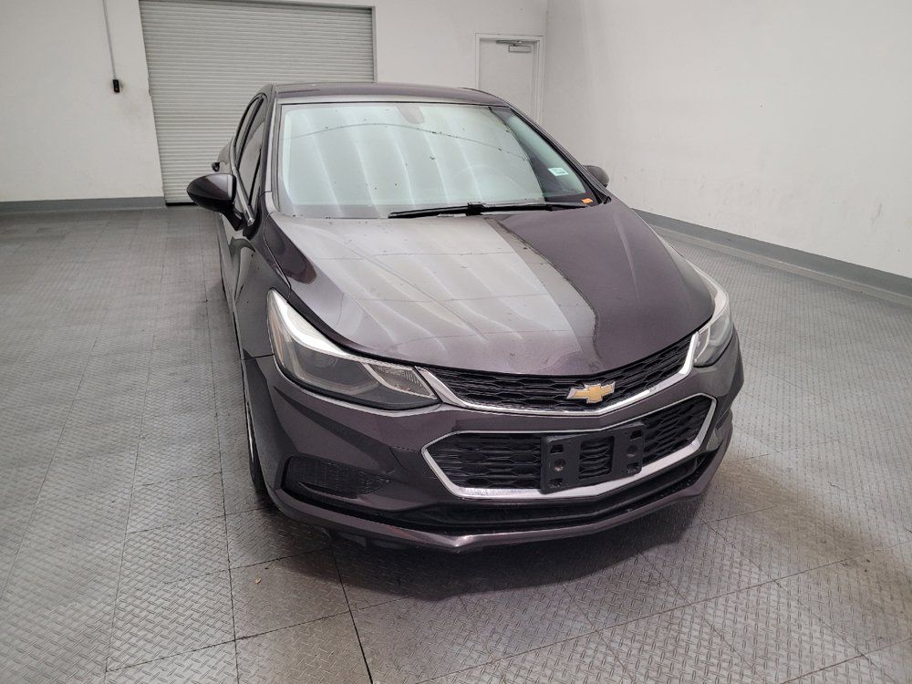 Used 2017 Chevrolet Cruze LT FWD image 14