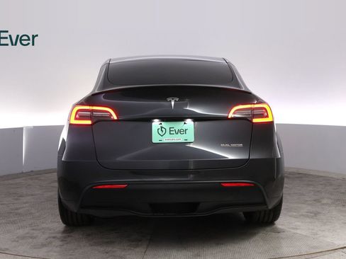 Used 2024 Tesla Model Y Performance AWD/4WD image 15