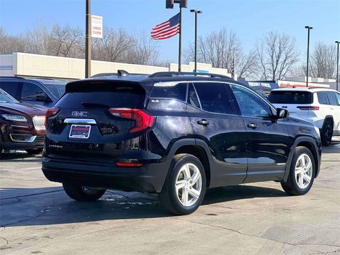 Used 2018 GMC Terrain SLE w/ Driver Convenience Package image 7