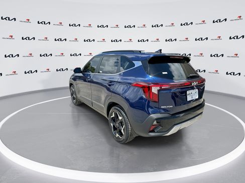 Certified 2024 Kia Seltos EX FWD image 6