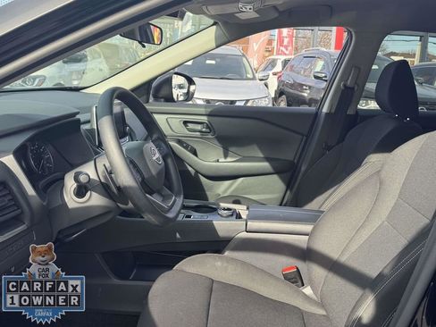 Used 2025 Nissan Rogue S image 20