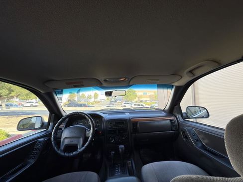 Used 1999 Jeep Grand Cherokee Laredo image 28