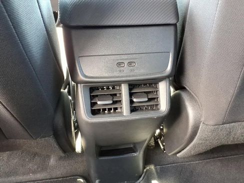 Used 2026 Chevrolet Equinox LT FWD image 14