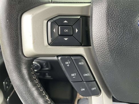 Used 2018 Ford F150 Lariat w/ Equipment Group 502A Luxury image 28