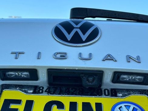 Used 2023 Volkswagen Tiguan SE image 15