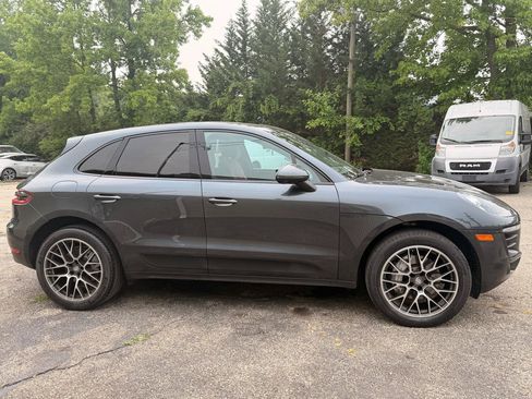 Used 2017 Porsche Macan S AWD/4WD image 9