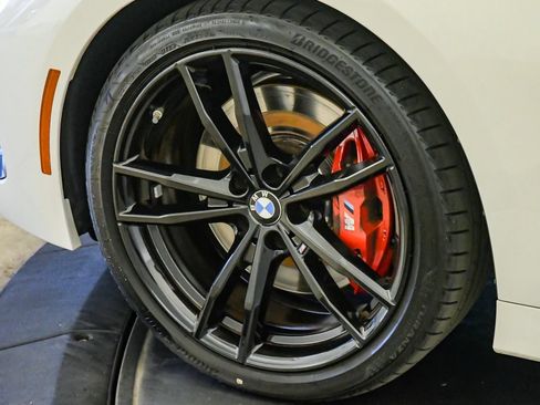Used 2023 BMW 330i Sedan w/ M Sport Package RWD image 10