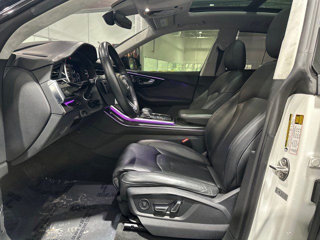 Used 2020 Audi Q8 Prestige AWD/4WD image 46