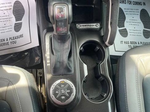 Certified 2022 Ford Bronco Outer Banks AWD/4WD image 16