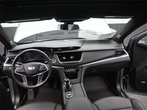 Used 2023 Cadillac XT5 Premium Luxury w/ LPO, Floor Liner Package image 23