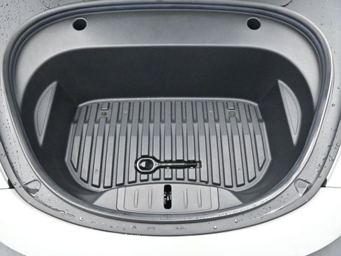 Used 2022 Tesla Model 3 Long Range image 10