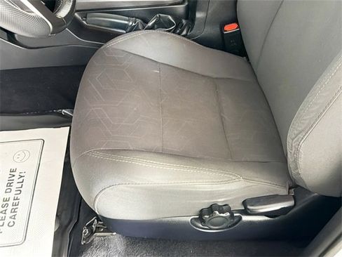 Used 2018 Toyota Tacoma TRD Sport w/ Technology Package image 19