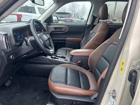 Certified 2025 Ford Bronco Sport Outer Banks w/ Outer Banks Tech Package+ image 5