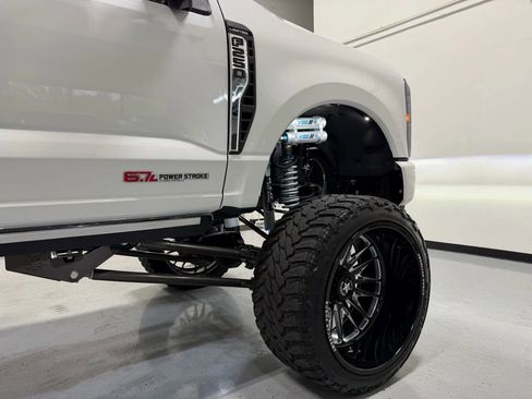 Used 2024 Ford F250 Limited image 20