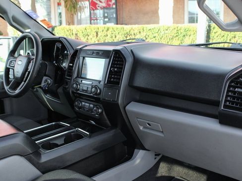 Used 2018 Ford F150 XL w/ Equipment Group 101A Mid image 39